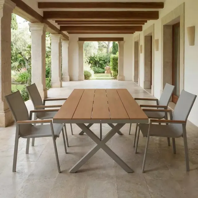 Juego de comedor de exterior Carl de la línea Brera Exterior